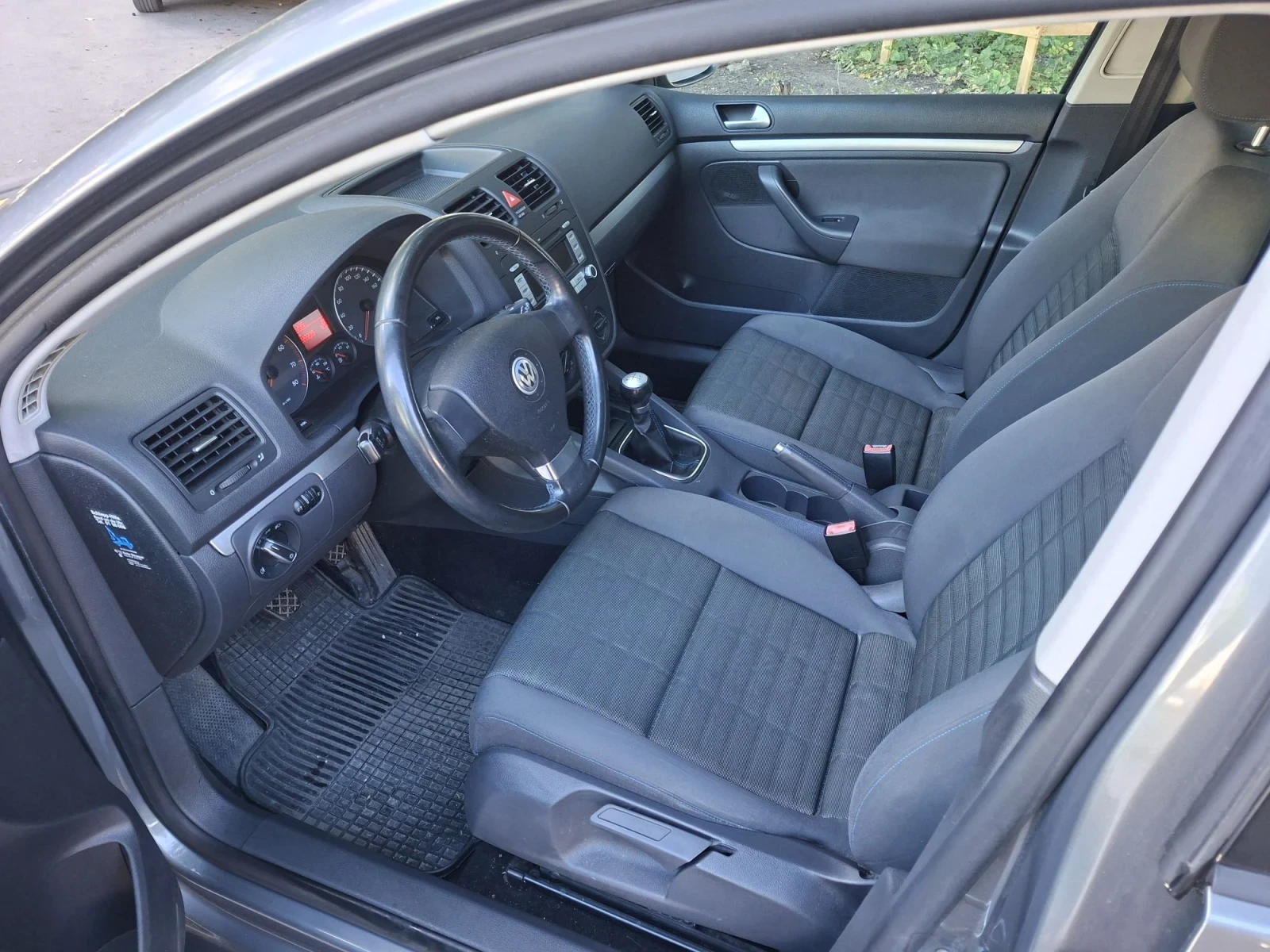 VW Golf Golf 5 1.4 бензин 86кс., снимка 16 - Автомобили и джипове - 56238845