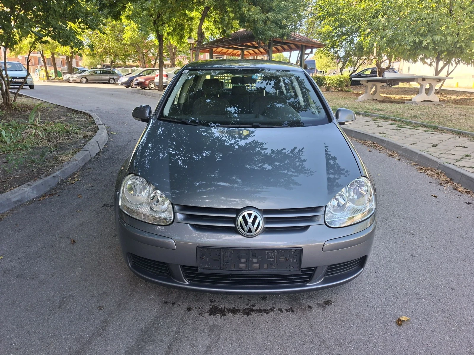 VW Golf Golf 5 1.4 бензин 86кс., снимка 13 - Автомобили и джипове - 56238845