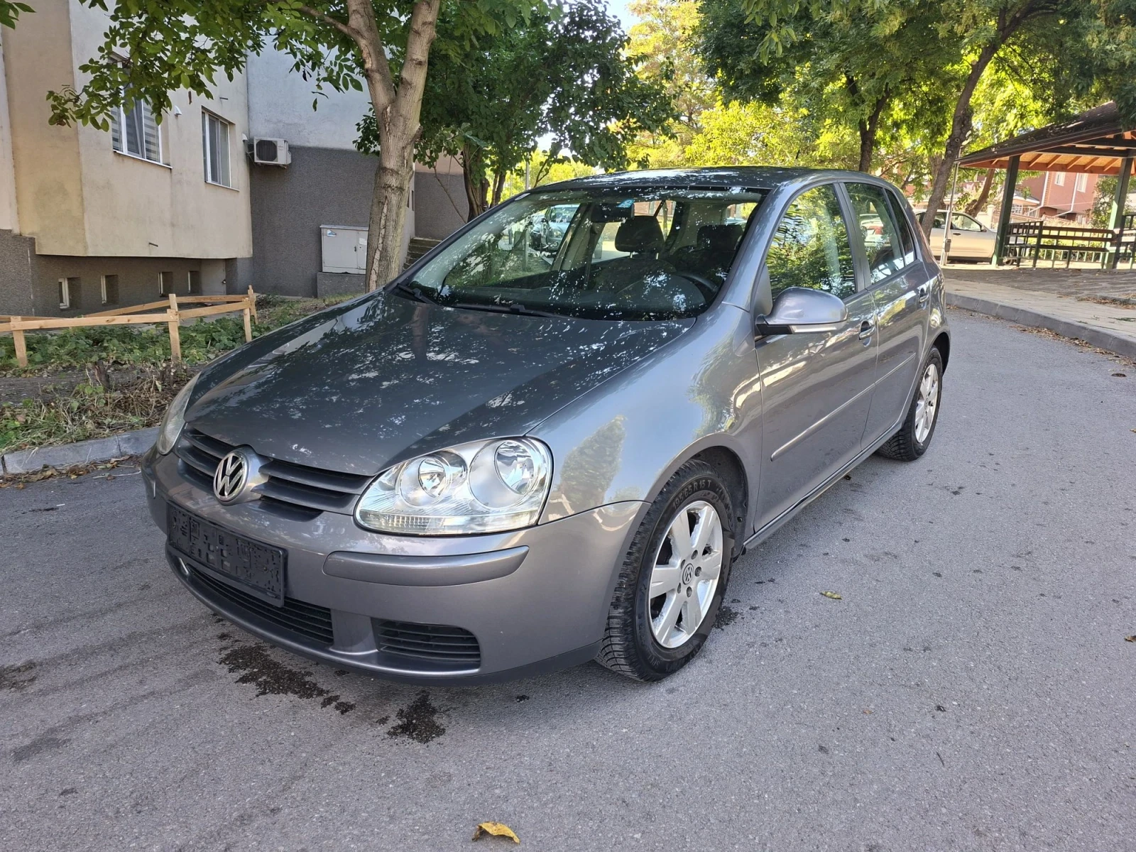 VW Golf Golf 5 1.4 бензин 86кс., снимка 9 - Автомобили и джипове - 56238845