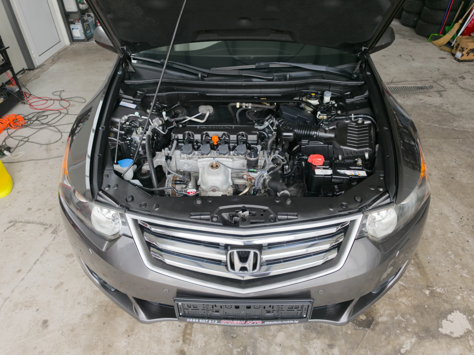 Honda Accord 2.0* Premium, снимка 17 - Автомобили и джипове - 56273121