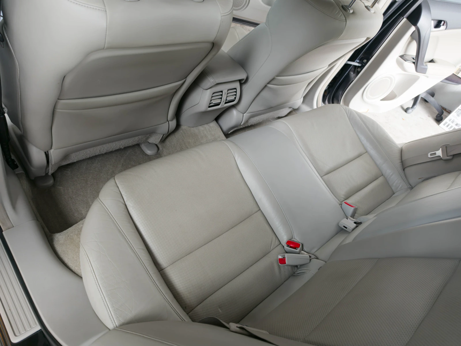 Honda Accord 2.0* Premium, снимка 11 - Автомобили и джипове - 56273121