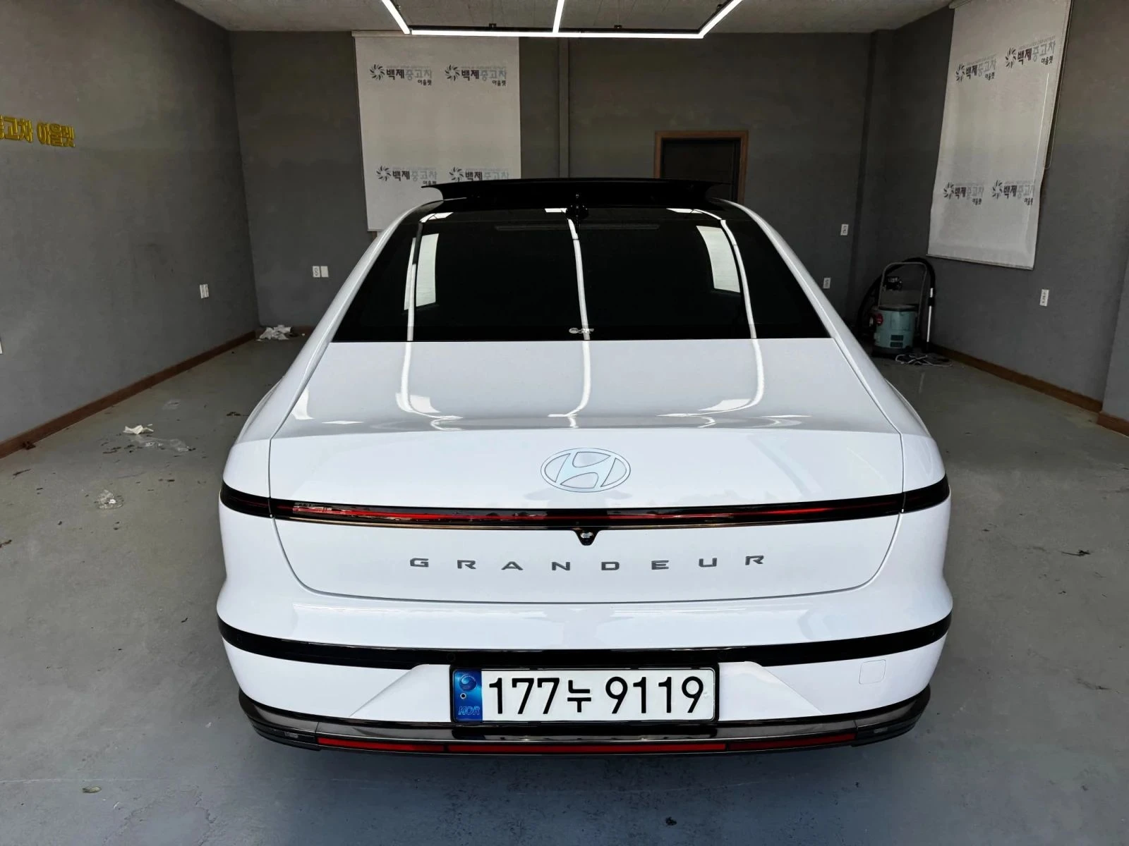 Hyundai Grandeur, снимка 4 - Автомобили и джипове - 56711772