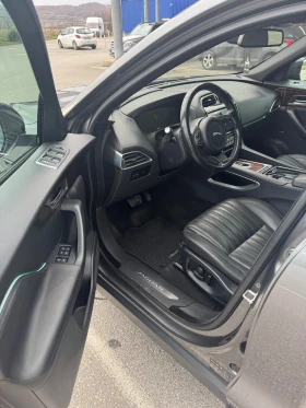 Jaguar F-PACE Full/Led/Digital - 110000 км, снимка 12
