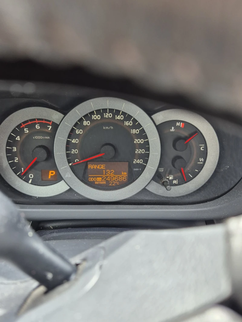 Toyota Rav4, снимка 10 - Автомобили и джипове - 52929320