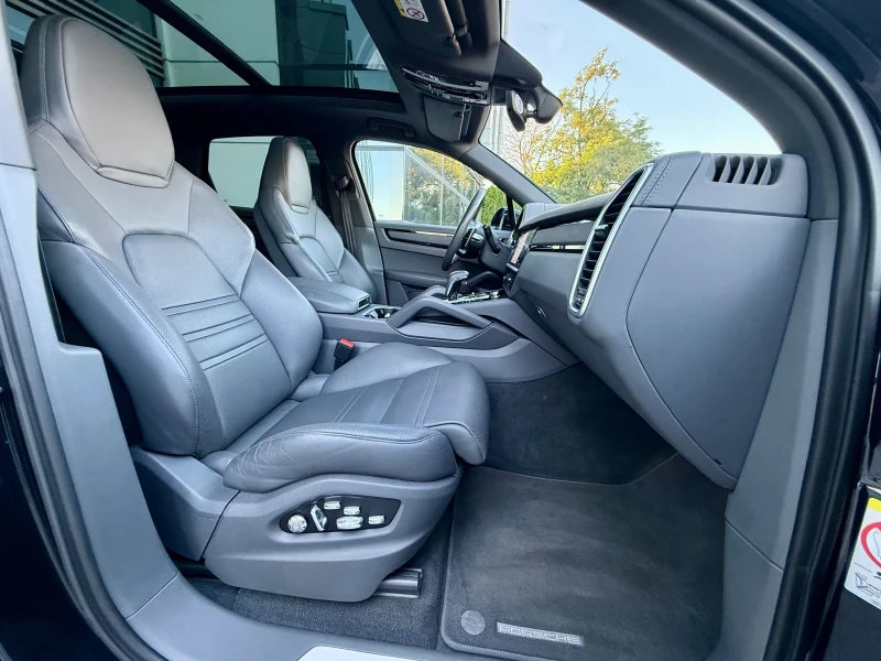 Porsche Cayenne E-Hybrid 3.0 V6, снимка 13 - Автомобили и джипове - 52517532
