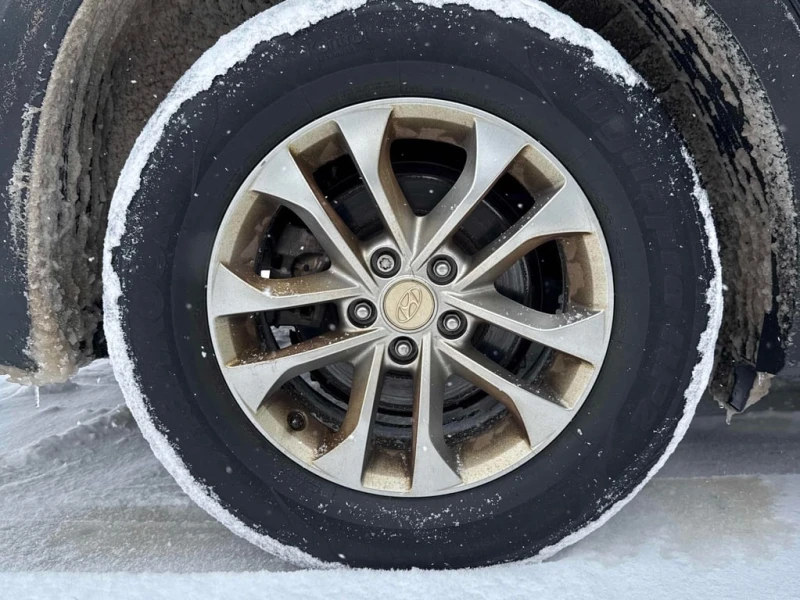 Hyundai Santa fe * Essential * CARFAX * ЦЕНА ДО БГ, снимка 9 - Автомобили и джипове - 52869817