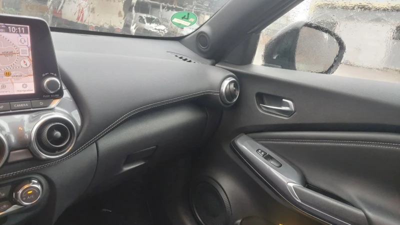 Nissan Juke, снимка 14 - Автомобили и джипове - 53209643