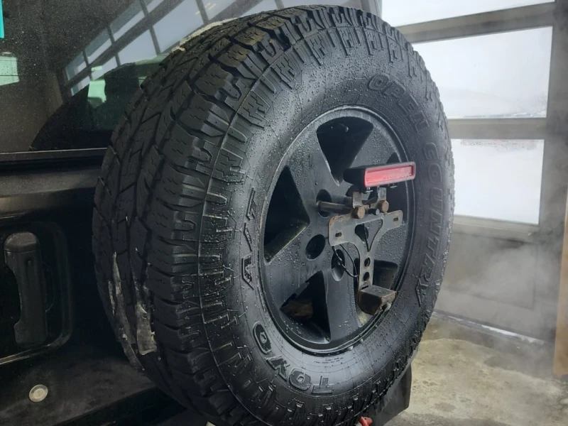 Jeep Wrangler * SAHARA * ПОДГРЕВ / КОЖЕН САЛОН / ДВА КЛЮЧА, снимка 14 - Автомобили и джипове - 53448245