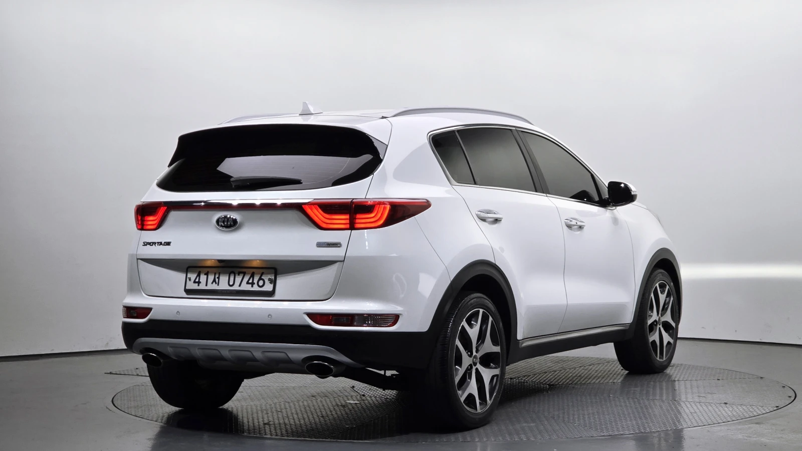 Kia Sportage 2.0CRDI/FACE/Пълна сервизна история !!! - изображение 2