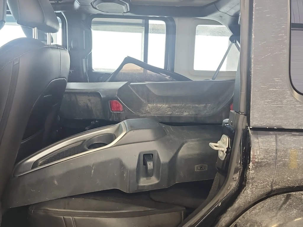 Jeep Wrangler * SAHARA * ������� / ����� ����� / ��� ����� | Mobile.bg � ����������� 12