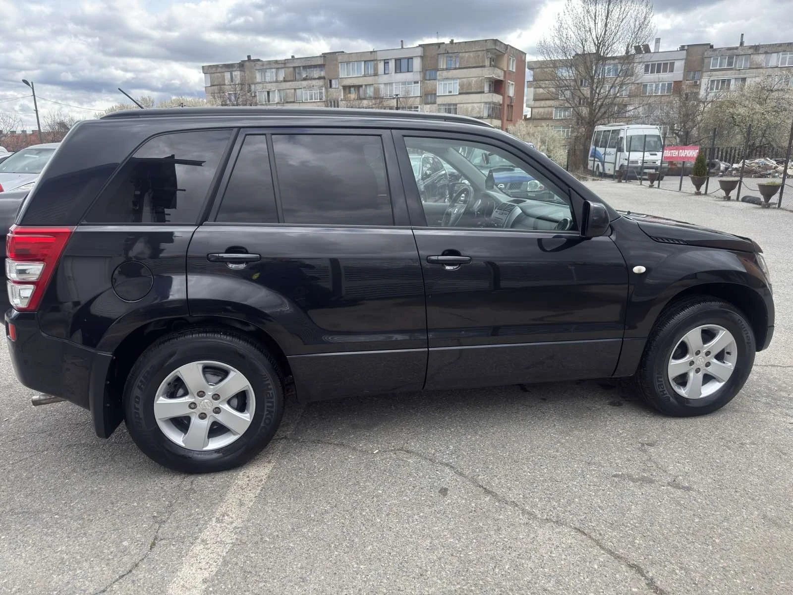 Suzuki Grand vitara, снимка 6 - Автомобили и джипове - 54046075