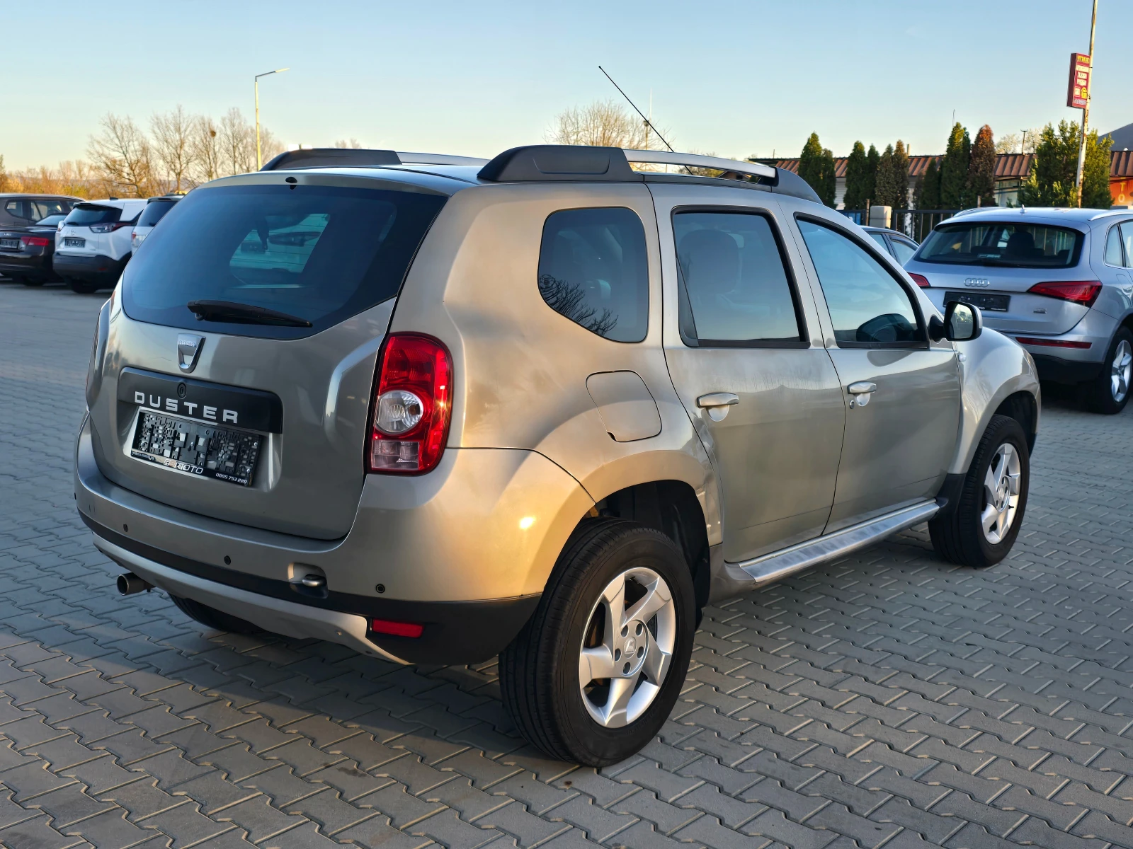 Dacia Duster 1.5DCI, 109к.с., 2011г., снимка 3 - Автомобили и джипове - 54145358