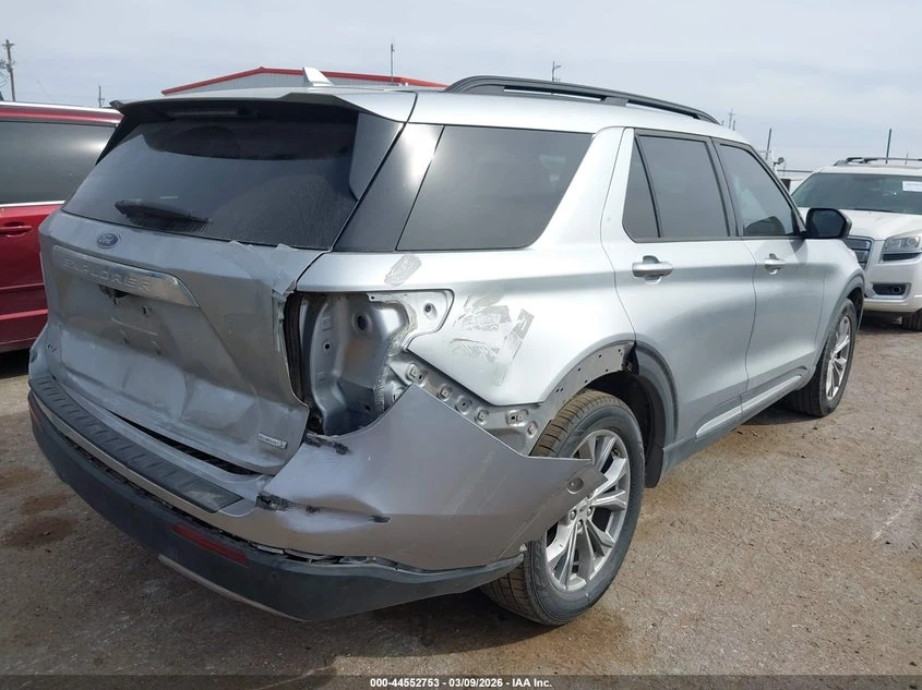 Ford Explorer 2.3l Xlt, снимка 4 - Автомобили и джипове - 54180053