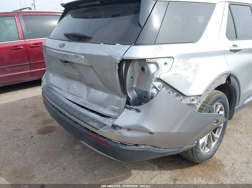 Ford Explorer 2.3l Xlt, снимка 6 - Автомобили и джипове - 54180053