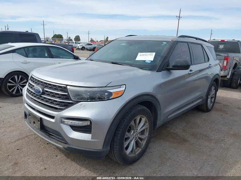 Ford Explorer 2.3l Xlt, снимка 2 - Автомобили и джипове - 54180053