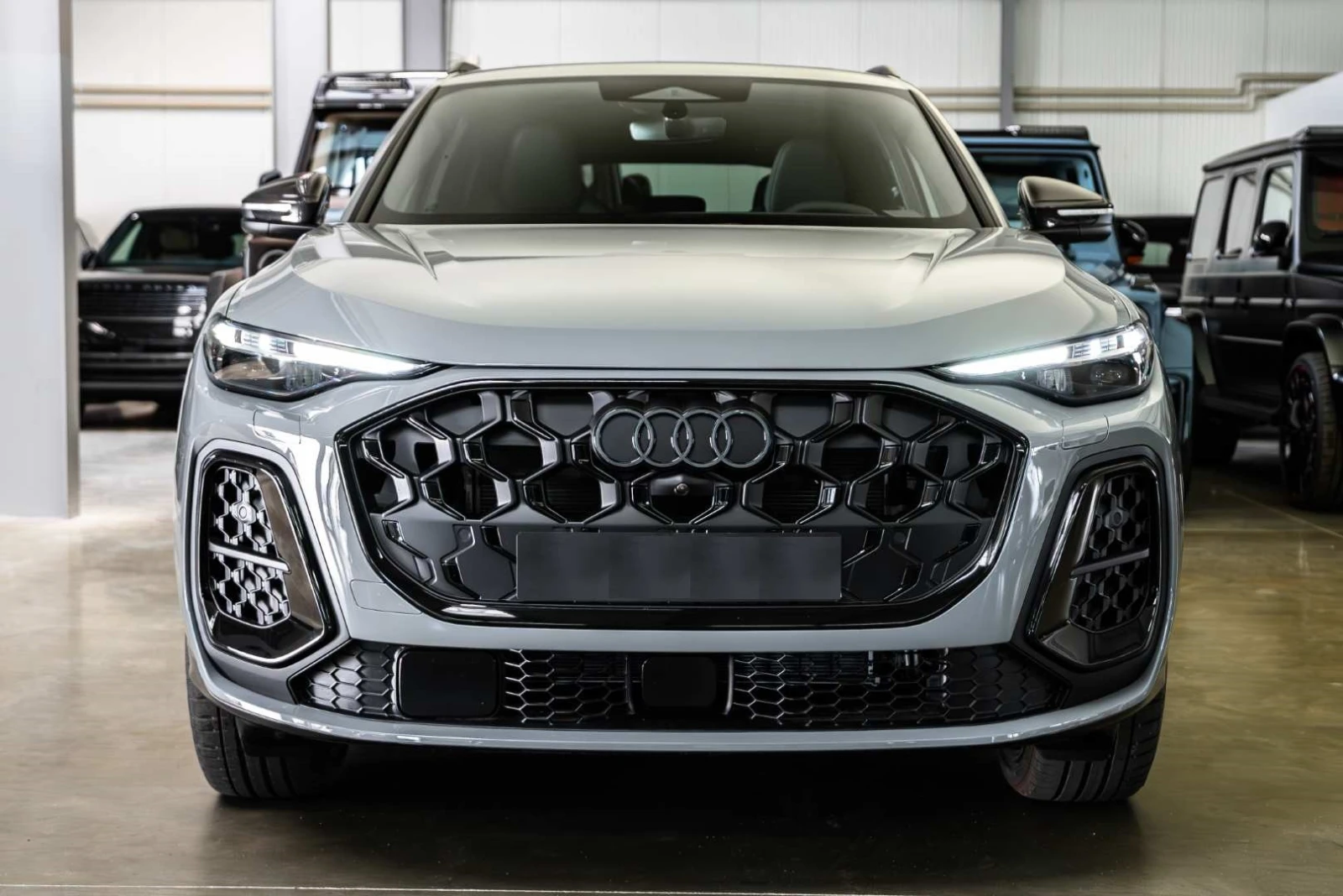 Audi Q5 NEW MODEL* RS* PANO* B&O* 360* , снимка 2 - Автомобили и джипове - 54702578