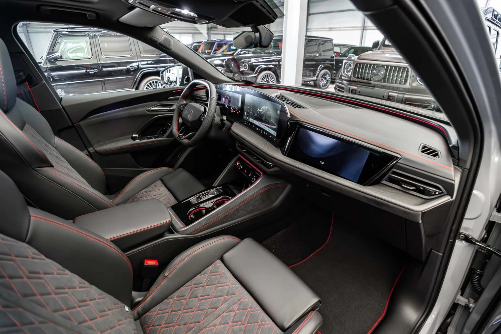 Audi Q5 NEW MODEL* RS* PANO* B&O* 360* , снимка 13 - Автомобили и джипове - 54702578