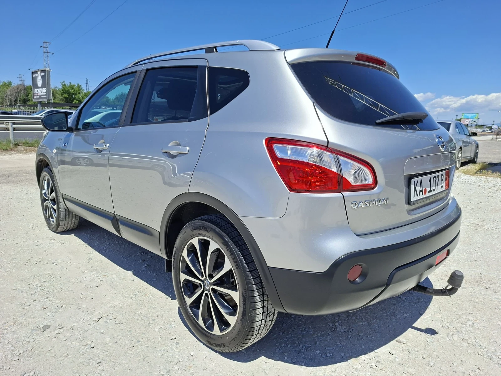 Nissan Qashqai 1.6i/����/��������/������/�������/176000�� | Mobile.bg � ����������� 2