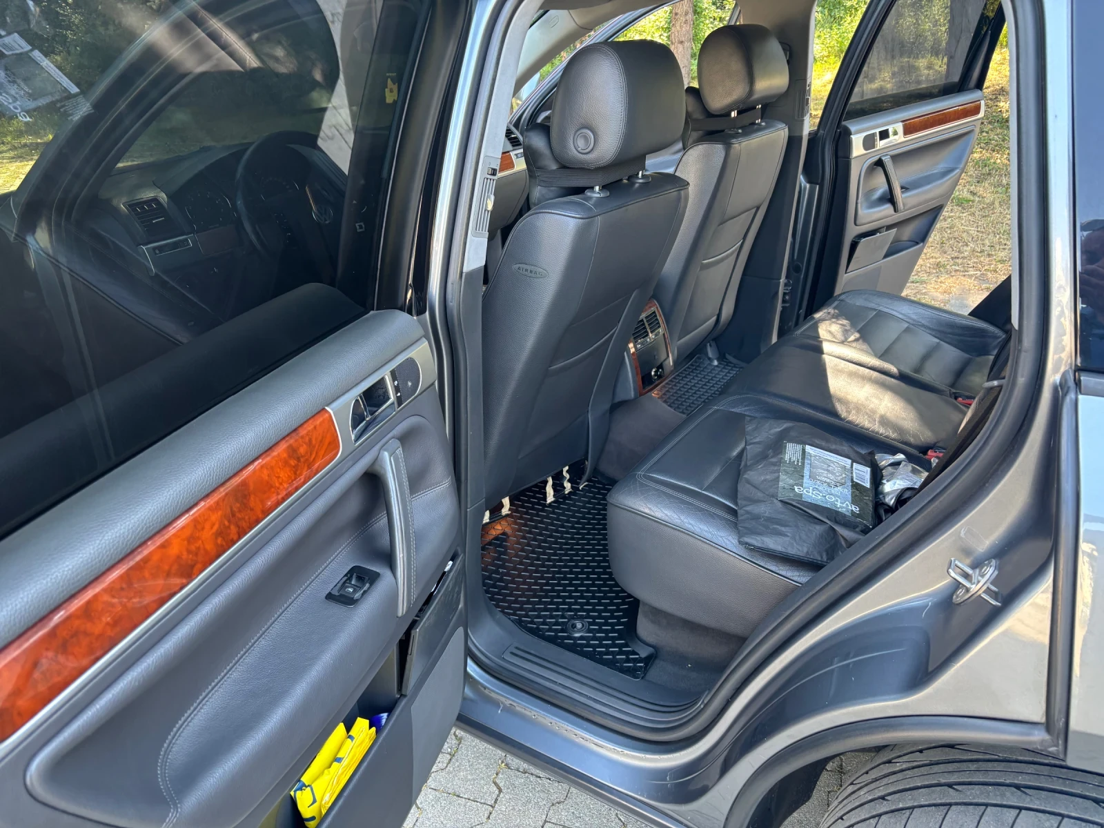 VW Touareg 3.2 БЕНЗИН\ГАЗ, снимка 11 - Автомобили и джипове - 55092830