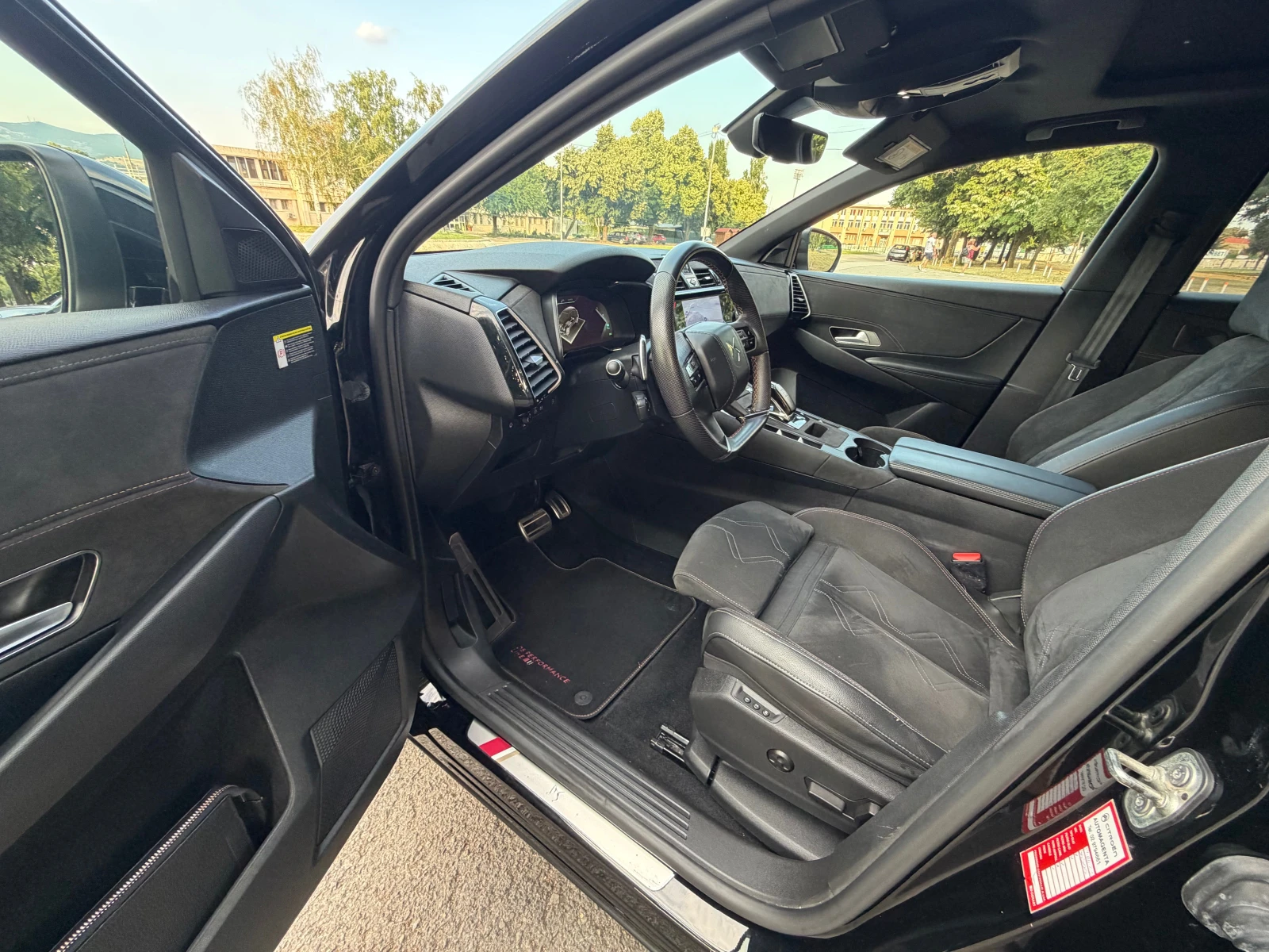 DS DS 7 Crossback 1.6 E-Tense-300кс-Performance Line-83хл.км, снимка 5 - Автомобили и джипове - 55334964