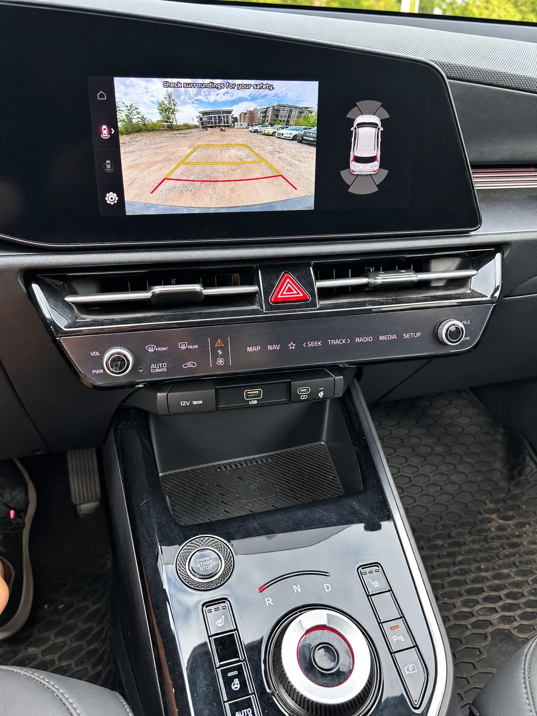 Kia Niro, снимка 3 - Автомобили и джипове - 56469502