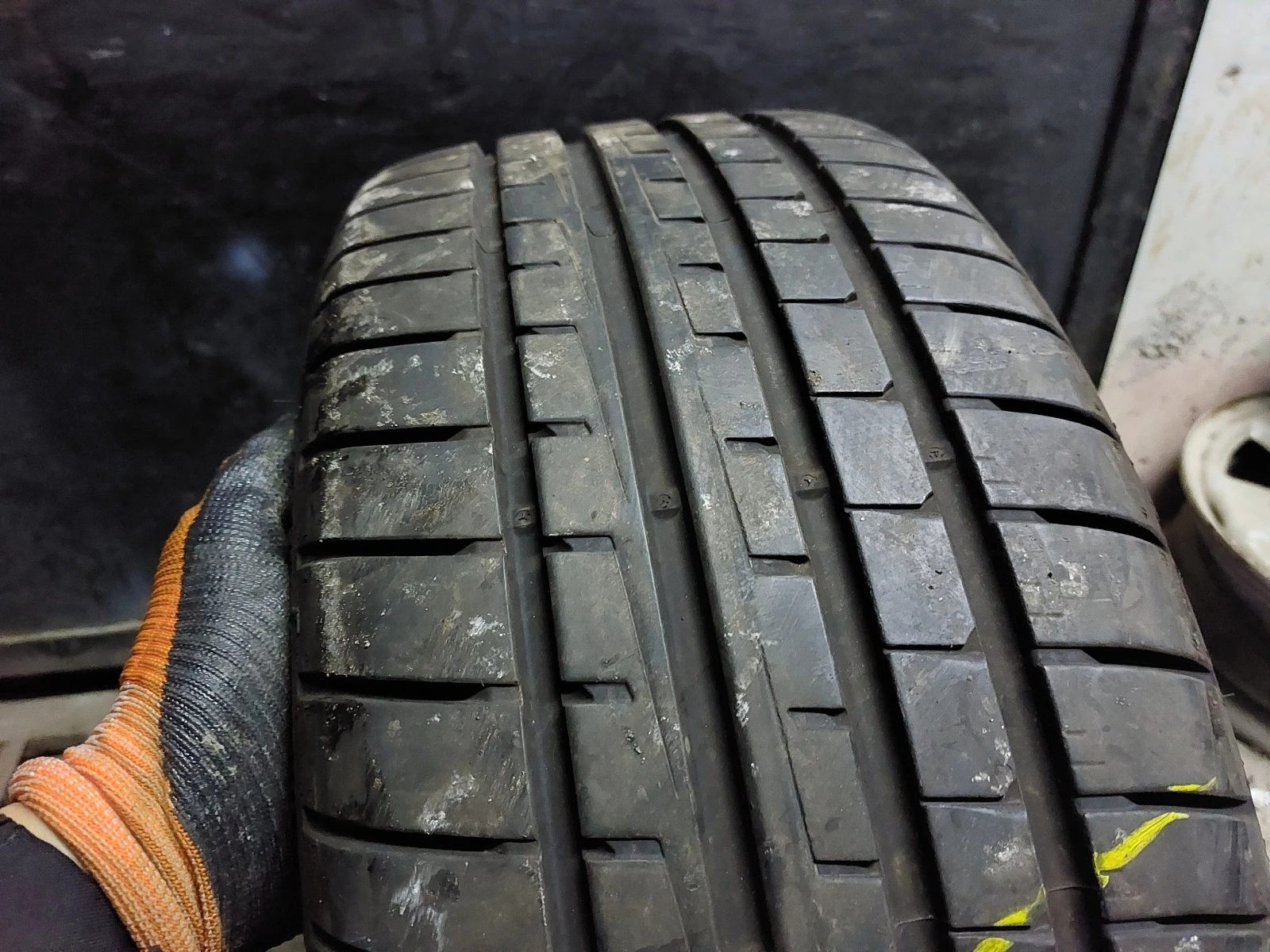 ���� 245/35R20 | Mobile.bg � ����������� 2