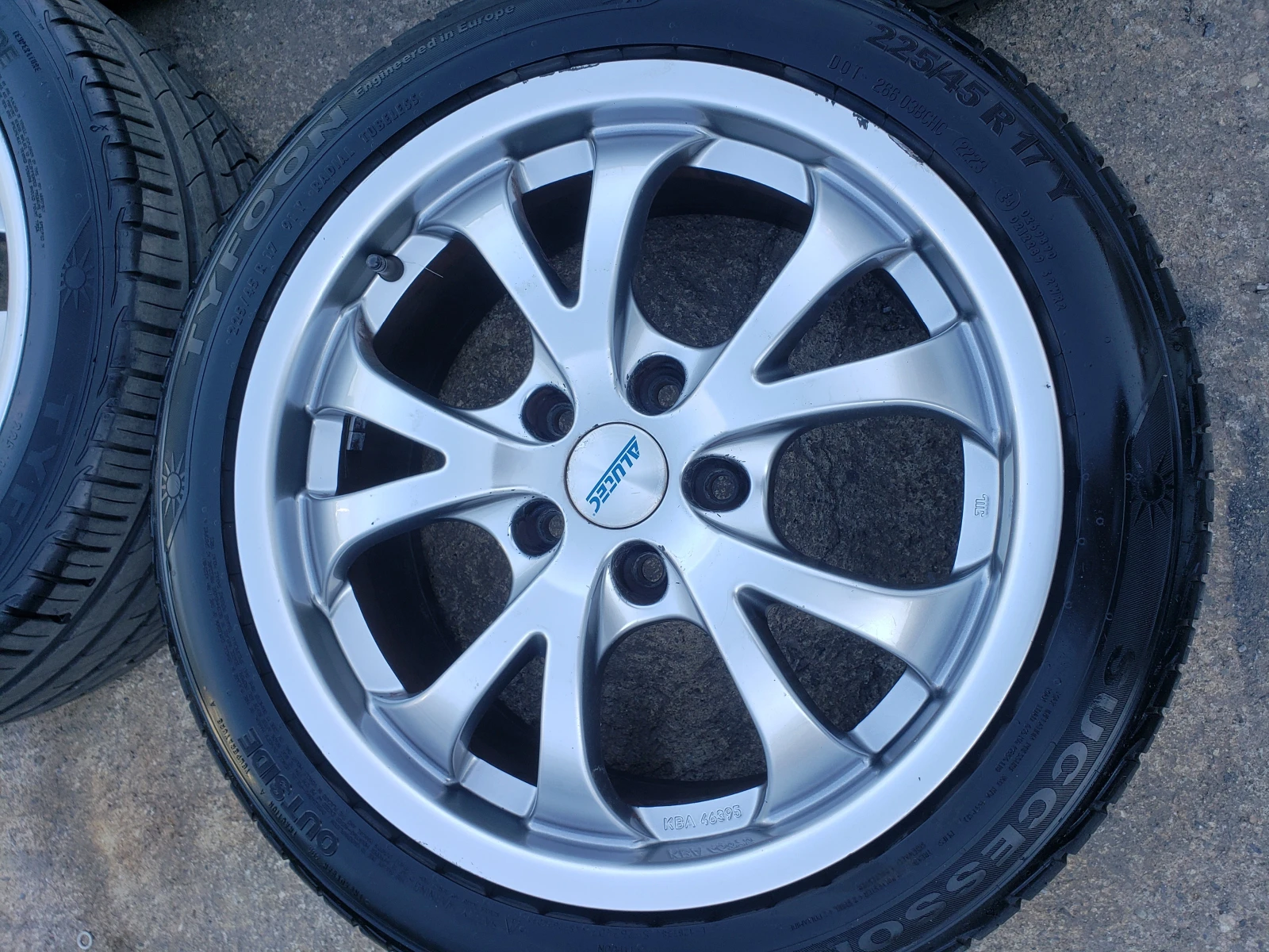 ������ | Mobile.bg � ����������� 4