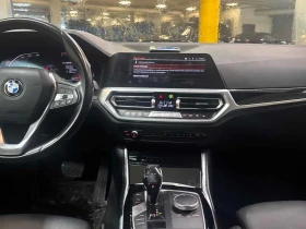 BMW 330 * xDrive * CARFAX * ПАНОРАМА * KEYLESS * ПОДГРЕВИ, снимка 9