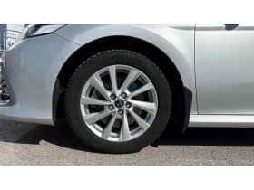 Toyota Camry 2.5 HYBRID COMFORT, снимка 16
