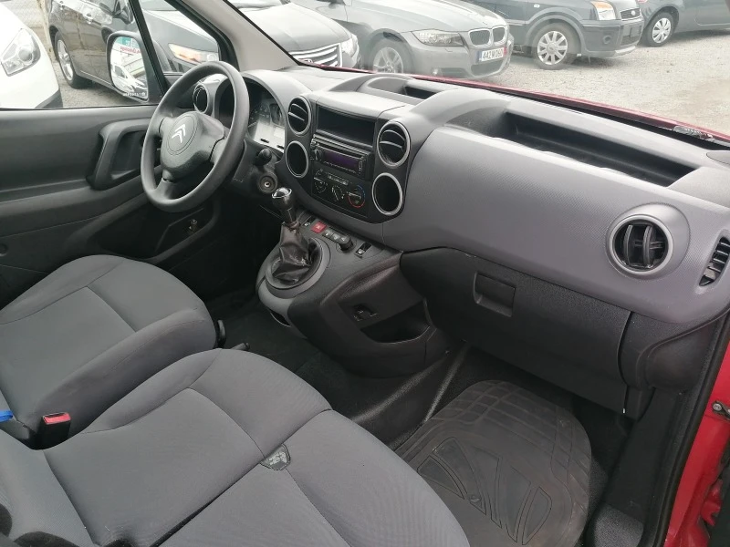 Citroen Berlingo 1.6 i GAZ, снимка 10 - Автомобили и джипове - 43550097