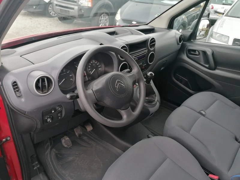 Citroen Berlingo 1.6 i GAZ, снимка 8 - Автомобили и джипове - 43550097