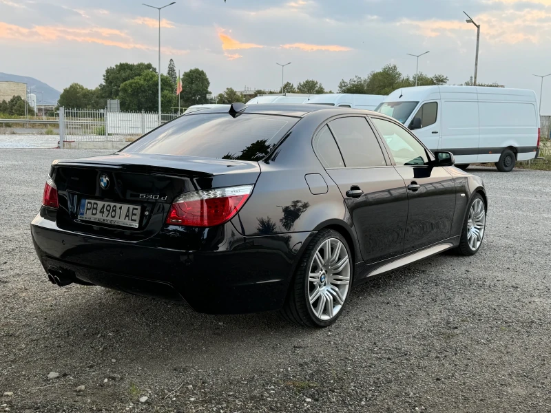 BMW 530 D M-paket SAT 390кс/882нм Задно, снимка 6 - Автомобили и джипове - 47150809