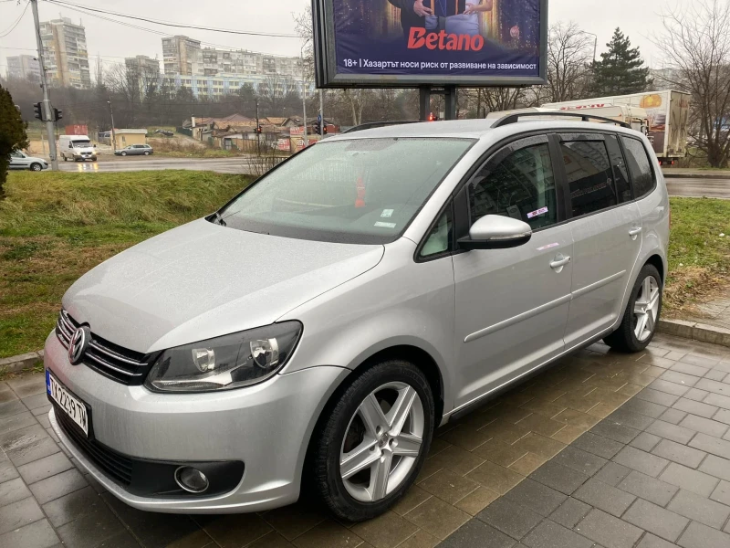 VW Touran 1.6 TDI, снимка 1 - Автомобили и джипове - 48456986