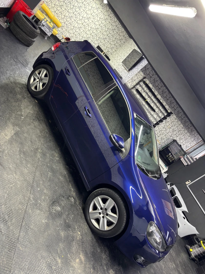 VW Golf 1.6 , снимка 4 - Автомобили и джипове - 52542865