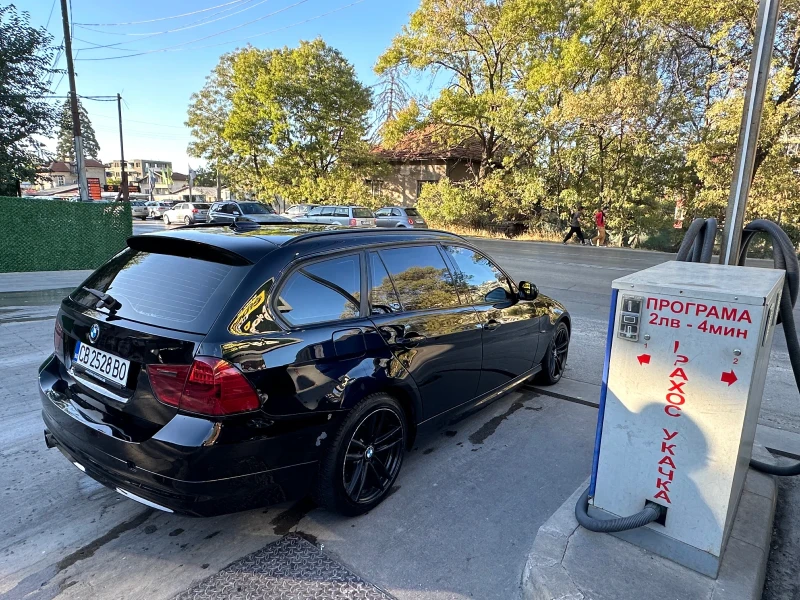 BMW 330, снимка 9 - Автомобили и джипове - 52541133