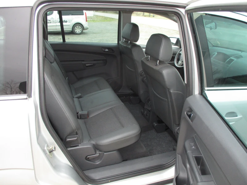 Opel Zafira 1.9ДИЗЕЛ/120кс./7-МЕСТА/КАТО НОВА, снимка 15 - Автомобили и джипове - 53233724