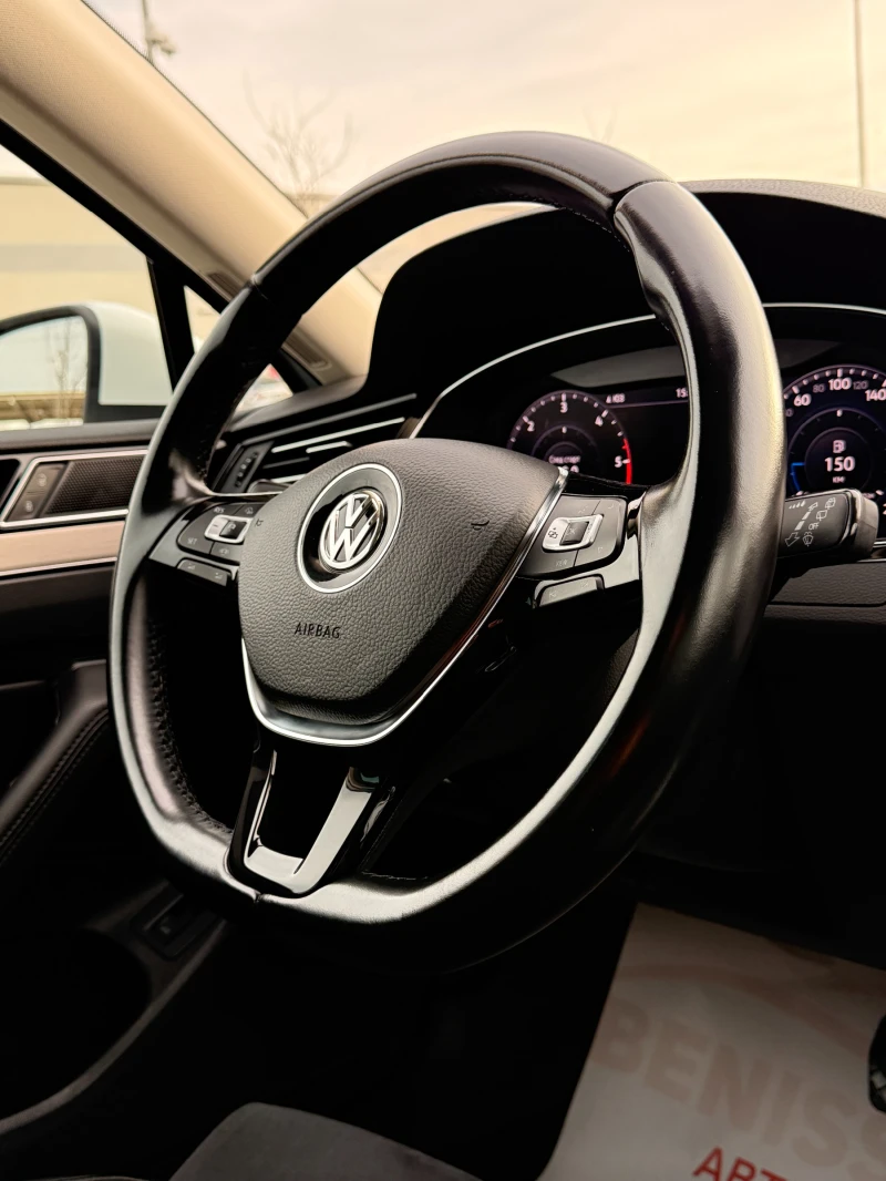 VW Passat 2.0TDI* HIGH LINE* DIGITAL* FULL* , снимка 11 - Автомобили и джипове - 53561748