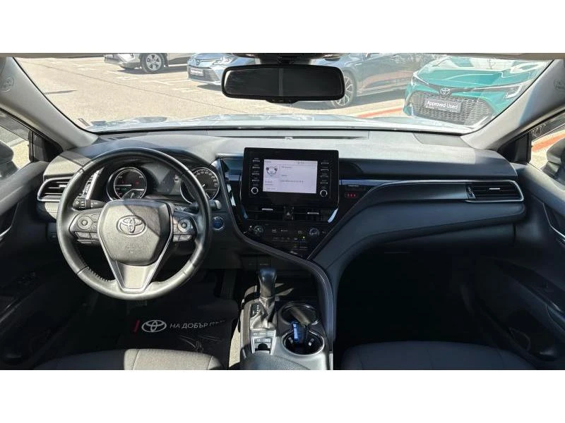 Toyota Camry 2.5 HYBRID COMFORT, снимка 8 - Автомобили и джипове - 54280398