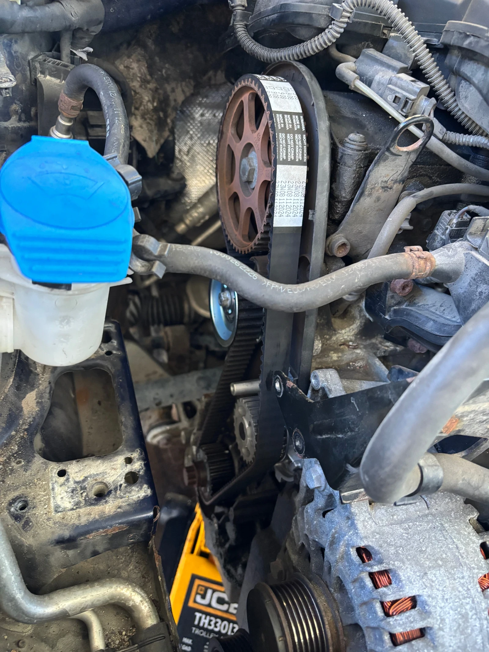 VW Golf 1.6  | Mobile.bg   15