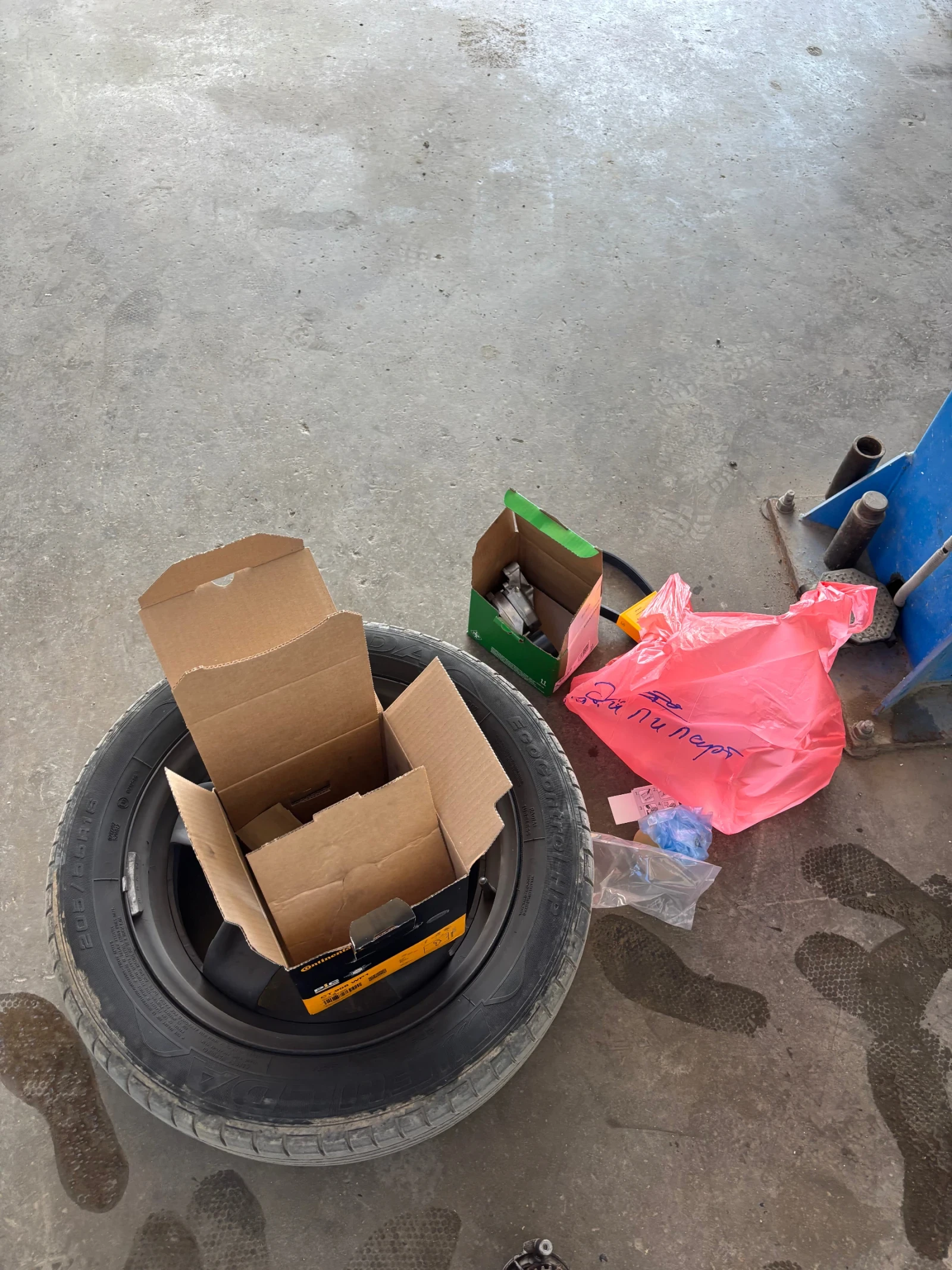 VW Golf 1.6  | Mobile.bg   13