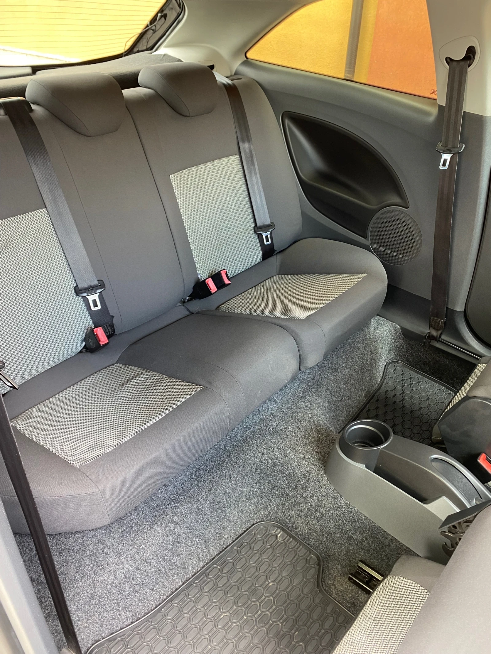 Seat Ibiza 1.4 TDI - изображение 8