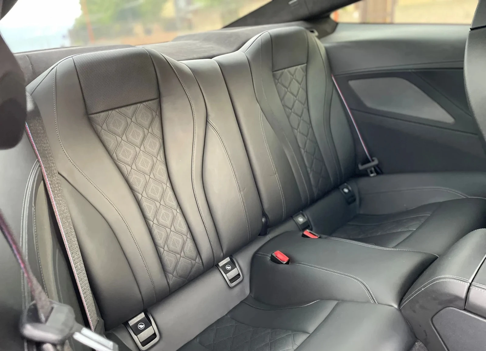 BMW M8 xDrive - изображение 9