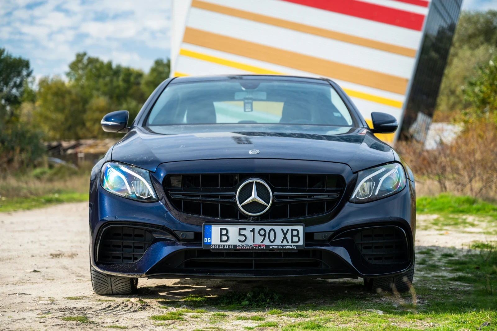 Mercedes-Benz E 220 AMG Line - Full Digital  - изображение 3