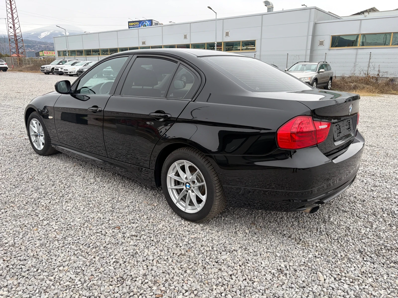 BMW 316 2.0D-115k.c. - изображение 3