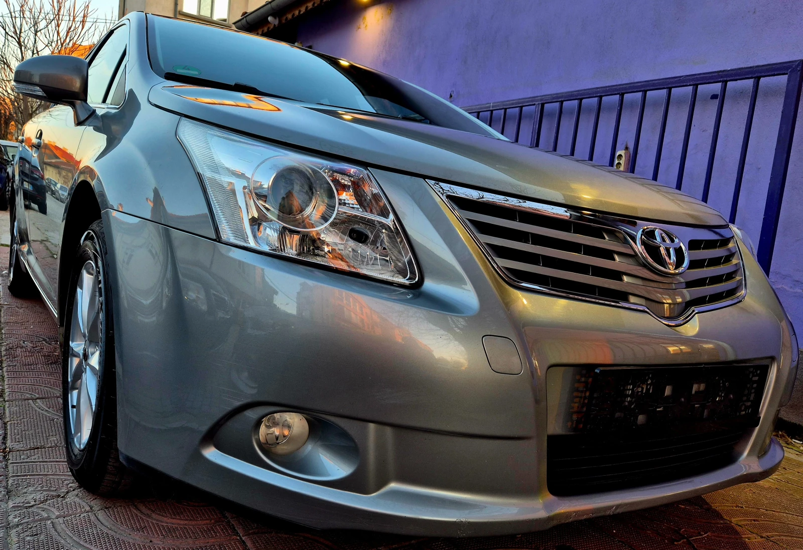 Toyota Avensis 1.8i-veriga-navi-6speed-japan - изображение 2