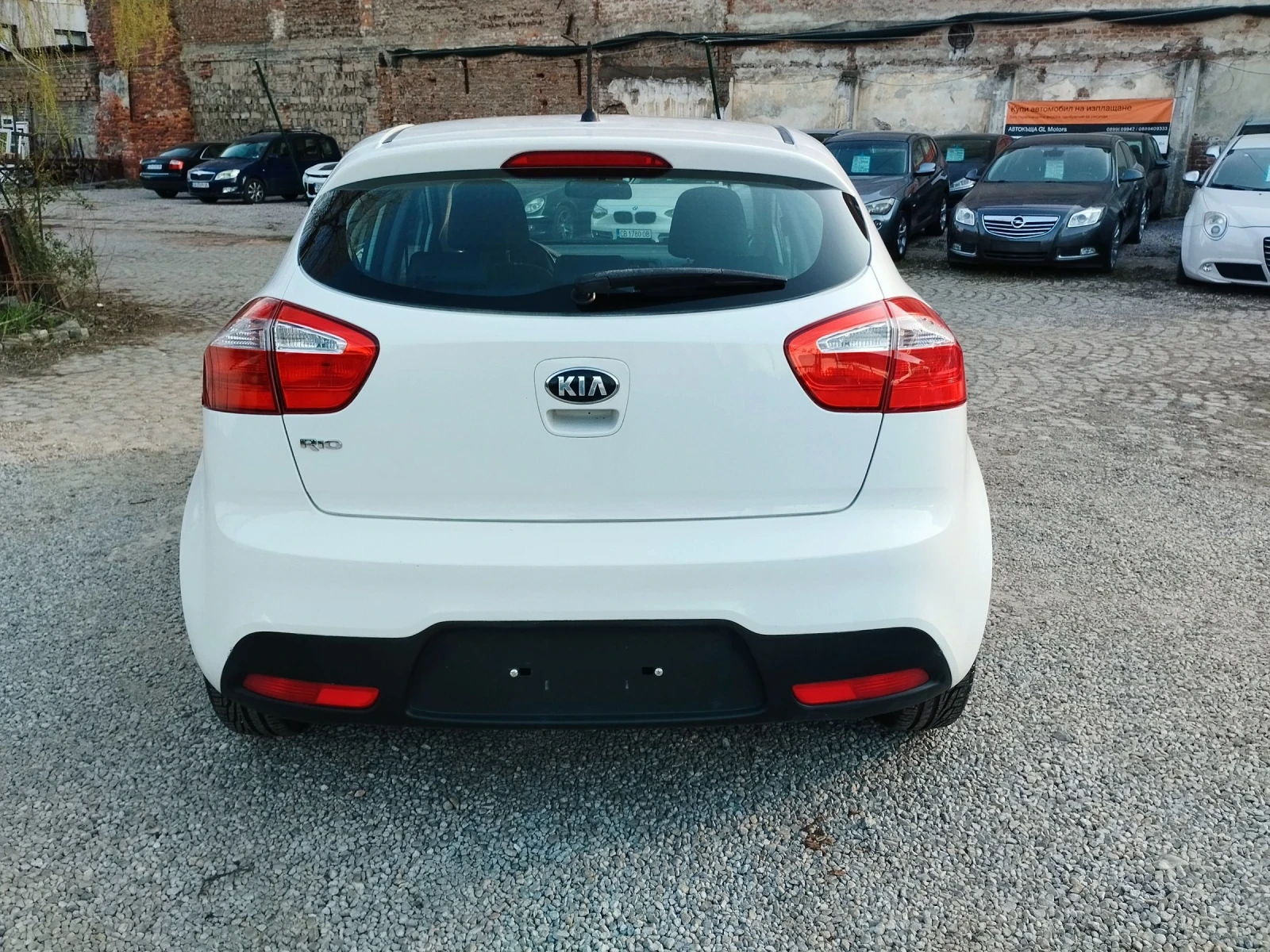 Kia Rio 1.25i BENZIN 84кс, снимка 8 - Автомобили и джипове - 53866467
