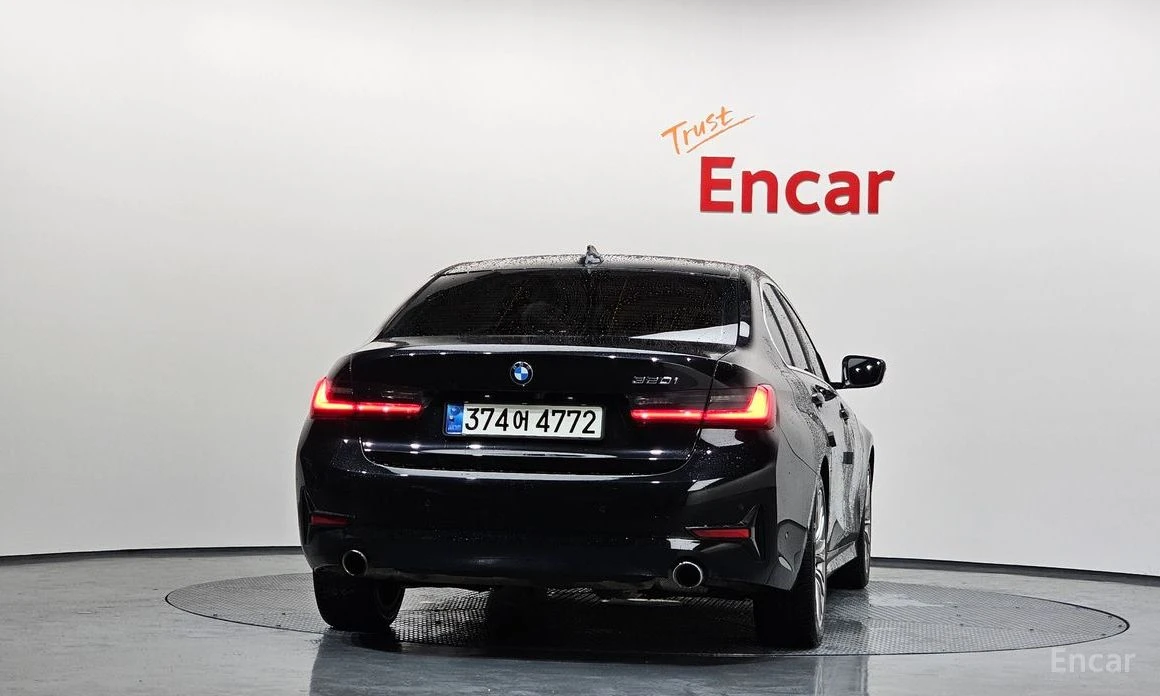 BMW 320 DISTRONIC* LASER* HARMAN KARDON* HEAD-UP* 360 CAM*, снимка 4 - Автомобили и джипове - 53866822