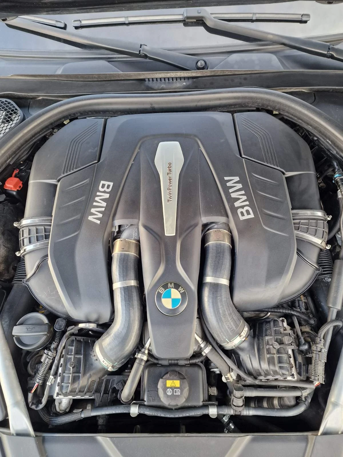 BMW 750 750i М пакет, снимка 17 - Автомобили и джипове - 54160040