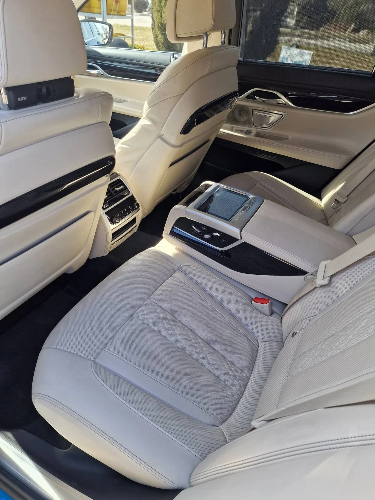 BMW 750 750i М пакет, снимка 10 - Автомобили и джипове - 54160040