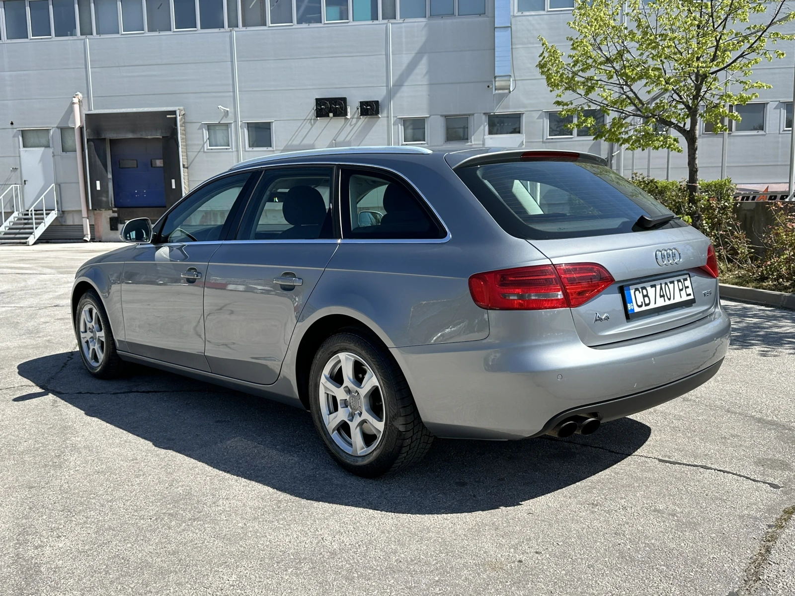 Audi A4 Автоматик, снимка 3 - Автомобили и джипове - 54353613